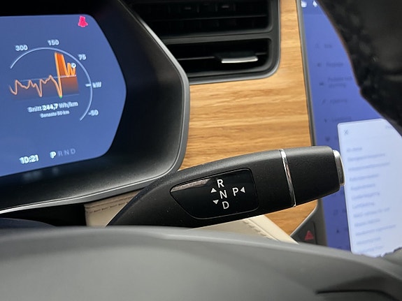 Tesla Model S 27 of 30