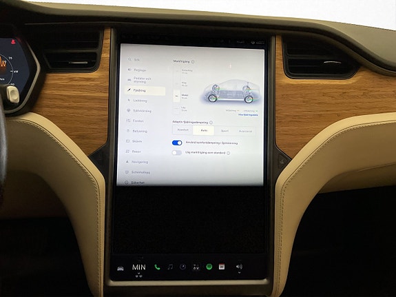 Tesla Model S 25 of 30