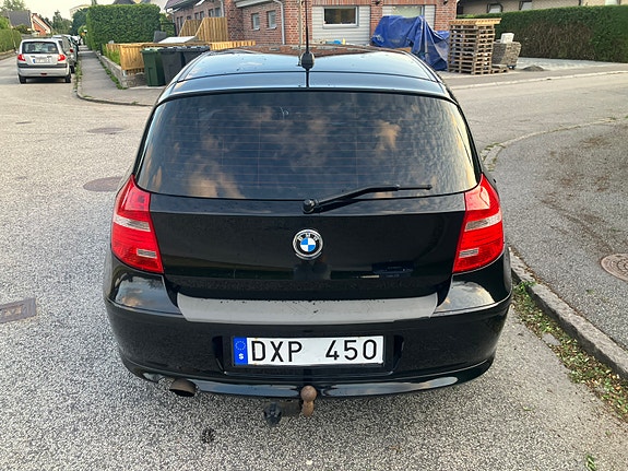 BMW 116i 4 of 14