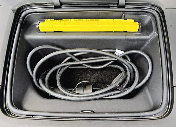 Polestar 4 11 of 26