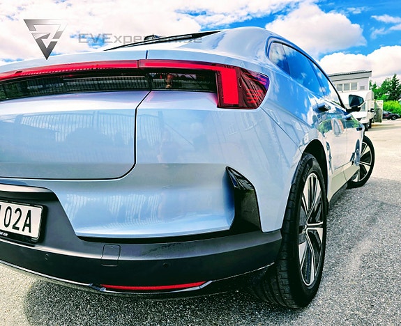 Polestar 4 8 of 26