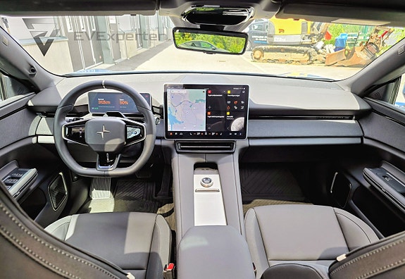 Polestar 4 14 of 26