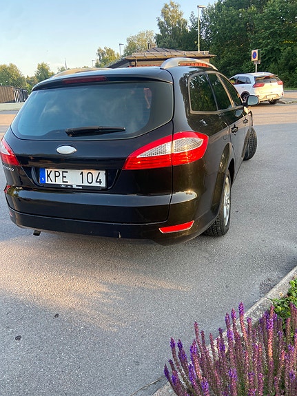 Ford Mondeo 4 of 5