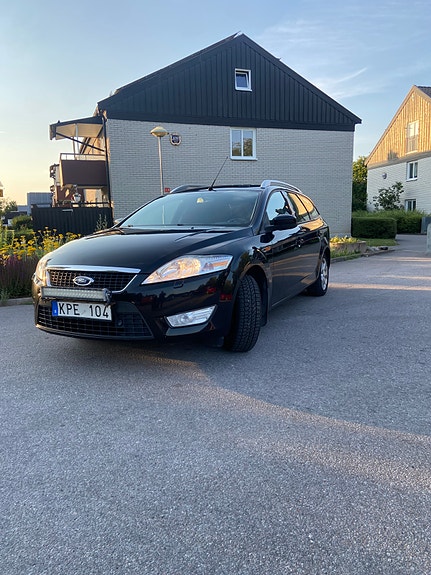 Ford Mondeo 2 of 5