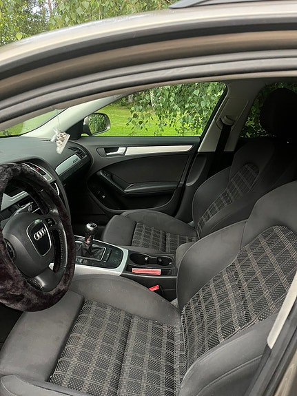 Audi A4 4 of 6