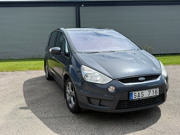 Ford S-MAX 4 of 15