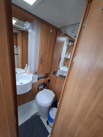 Hymer B 614 CL Taksäng,Välomhändertagen,Nybesiktad 16 of 19
