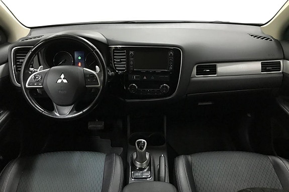 Mitsubishi Outlander 12 of 29