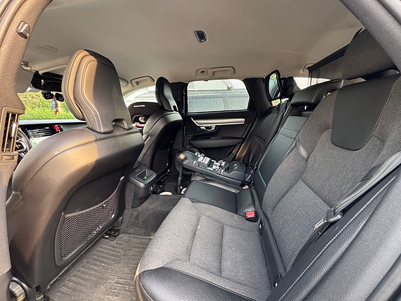 Volvo V90 7 of 10