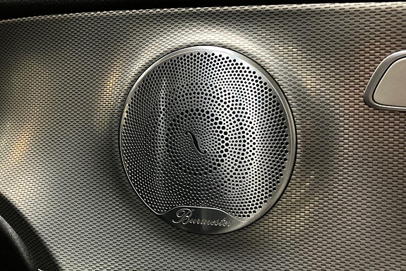 Mercedes-Benz E400 24 of 28
