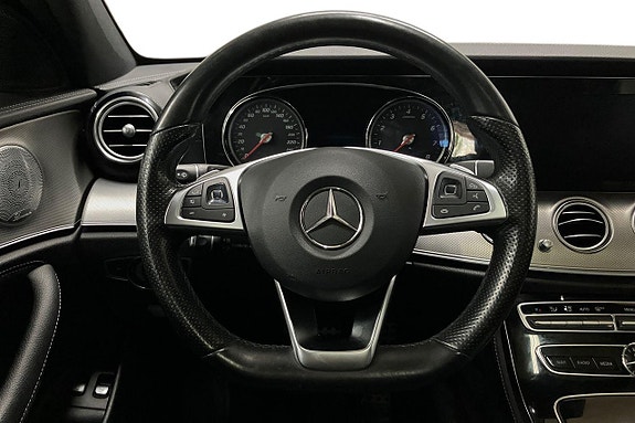 Mercedes-Benz E400 16 of 28