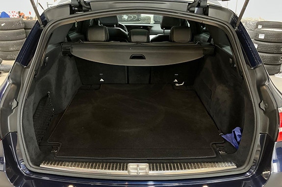 Mercedes-Benz E400 10 of 28