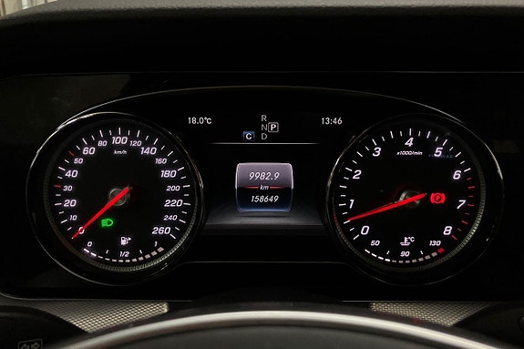 Mercedes-Benz E400 17 of 28