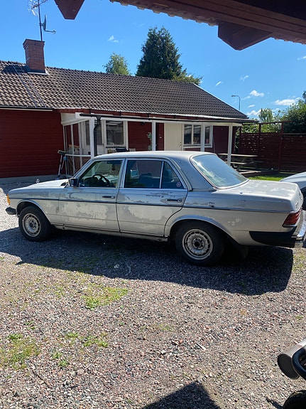 Mercedes-Benz 300 Td 1982 photo 3