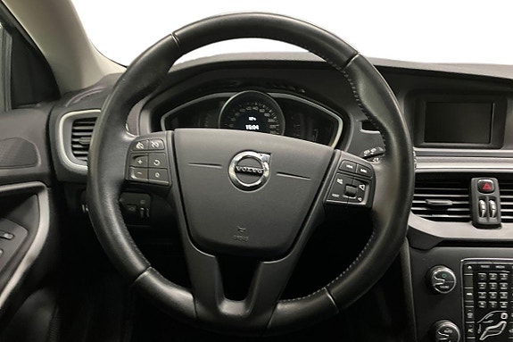 Volvo V40 Cross Country 16 of 26