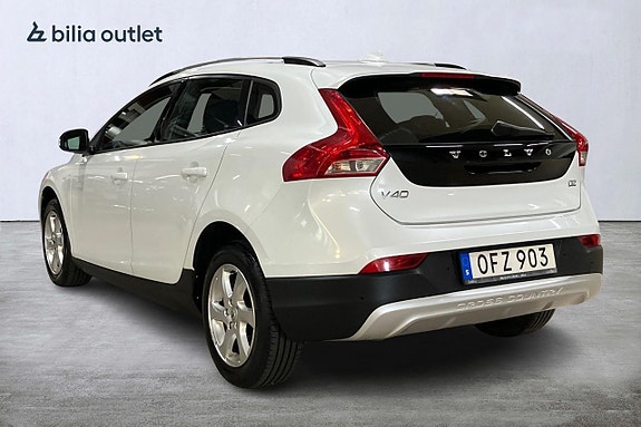 Volvo V40 Cross Country 8 of 26