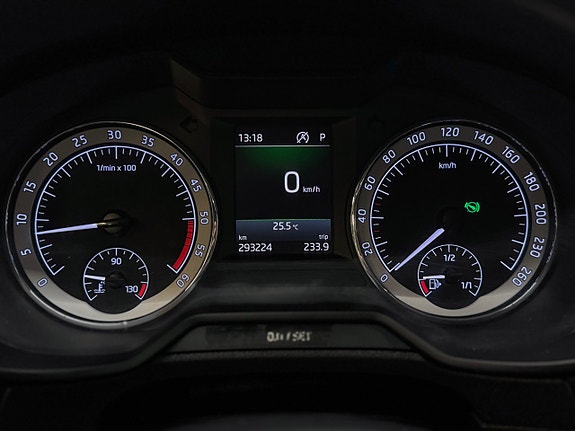 Skoda Octavia Scout 15 of 27