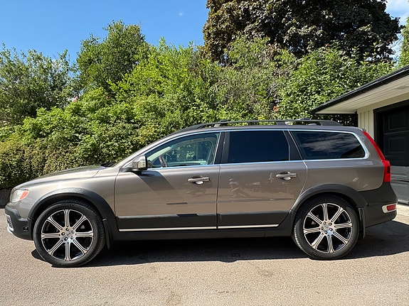 Volvo XC70 4 of 5