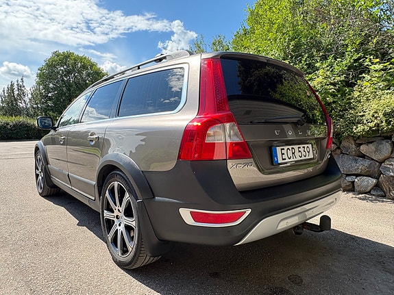 Volvo XC70 3 of 5