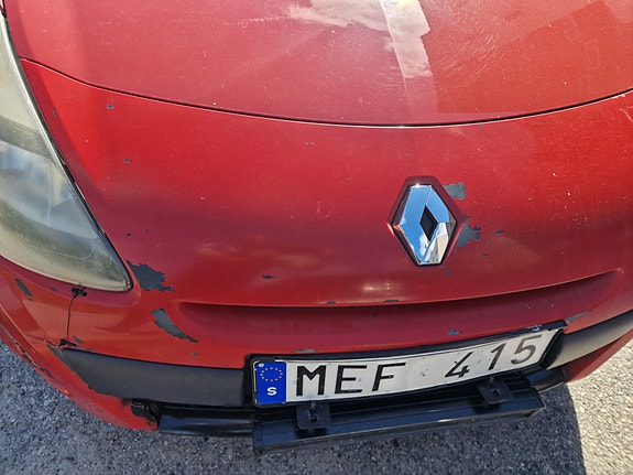 Renault Clio 12 of 13