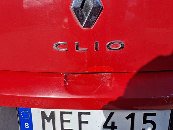 Renault Clio 8 of 13
