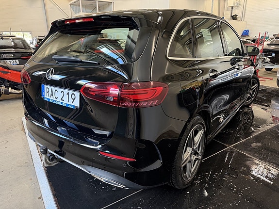 Mercedes-Benz B250 e 5 of 23