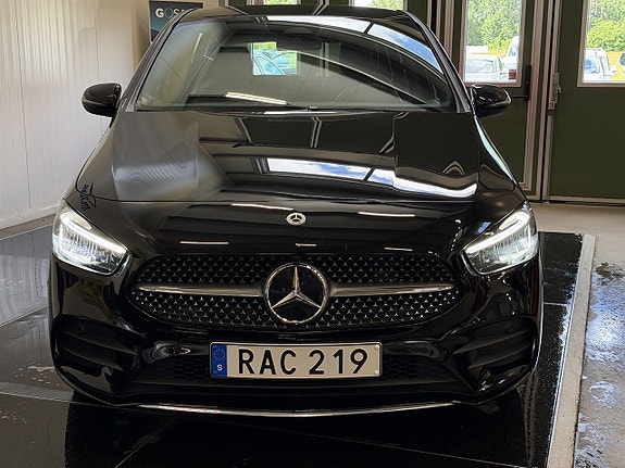 Mercedes-Benz B250 e 7 of 23