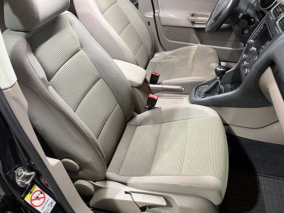 Volkswagen Golf VI 10 of 12