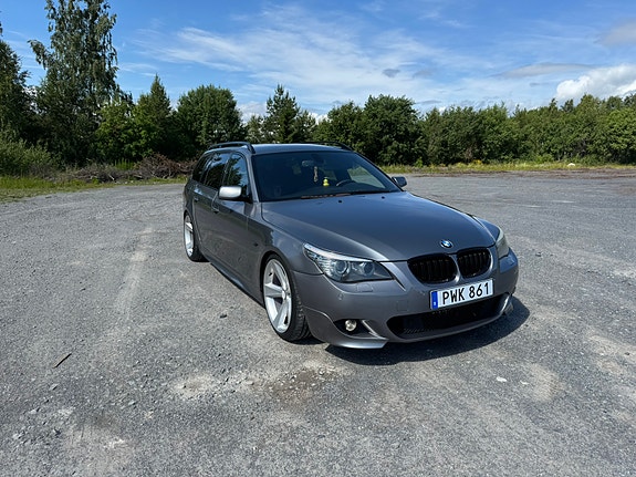 BMW 530d 2 of 5