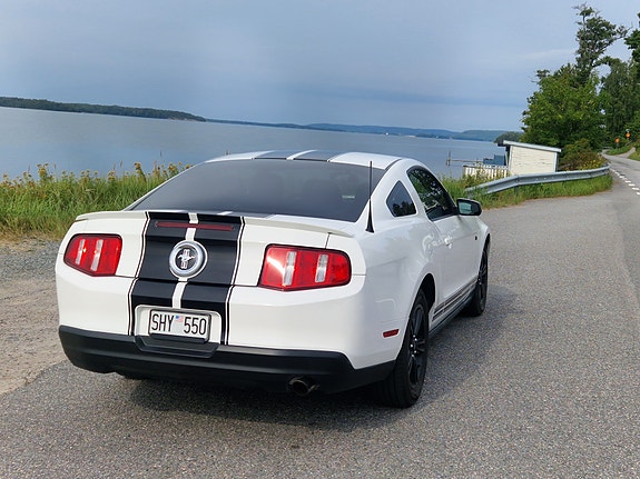 Ford Mustang 9 of 10
