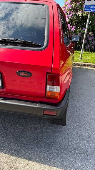 Ford Fiesta 2 of 9