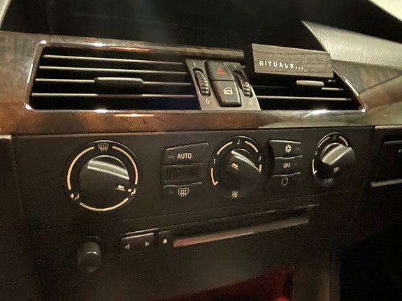 BMW 520i 17 of 21