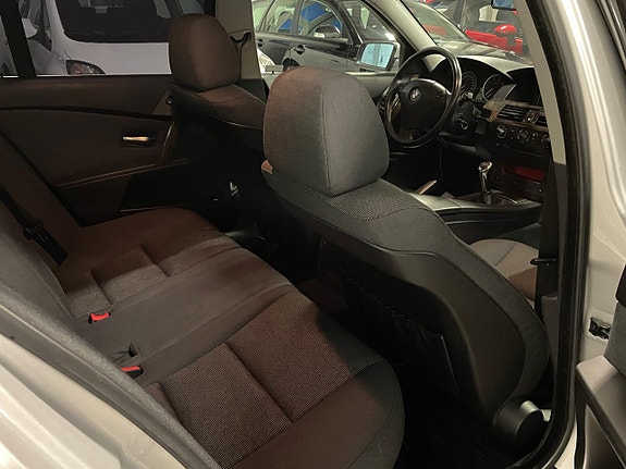 BMW 520i 12 of 21