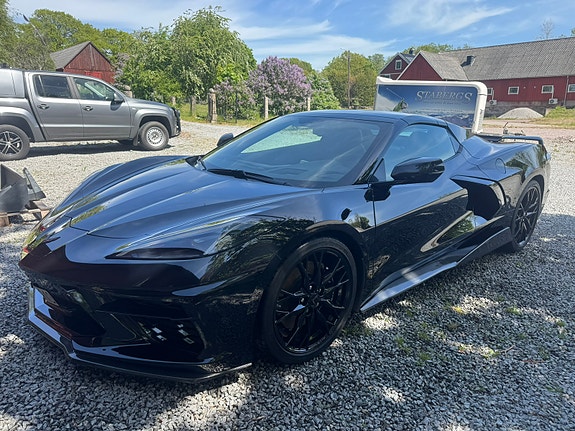 Chevrolet Corvette 2 of 5