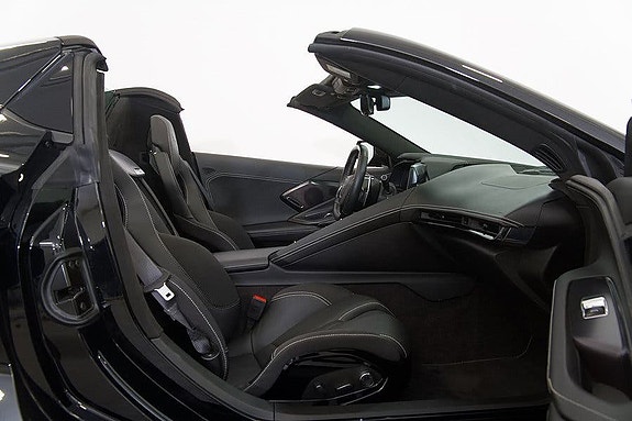 Chevrolet Corvette 13 of 19