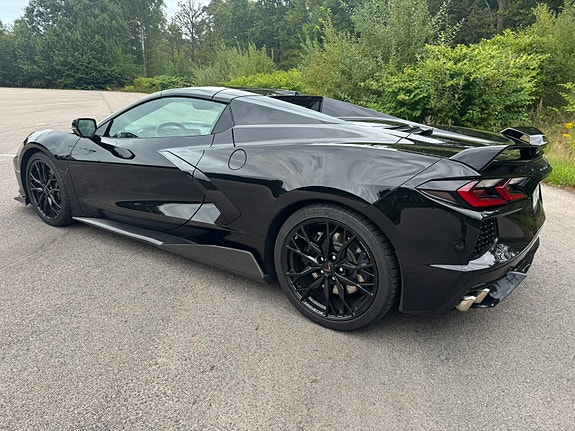 Chevrolet Corvette 5 of 19