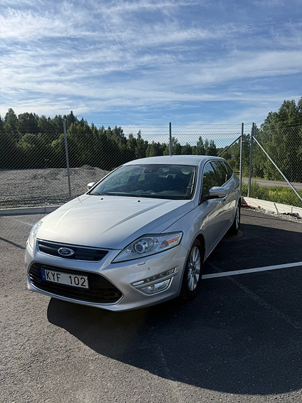 Ford Mondeo 2 of 5