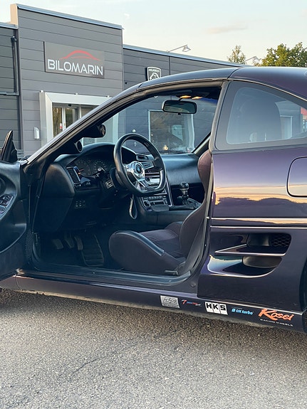 Toyota MR2 3 of 5