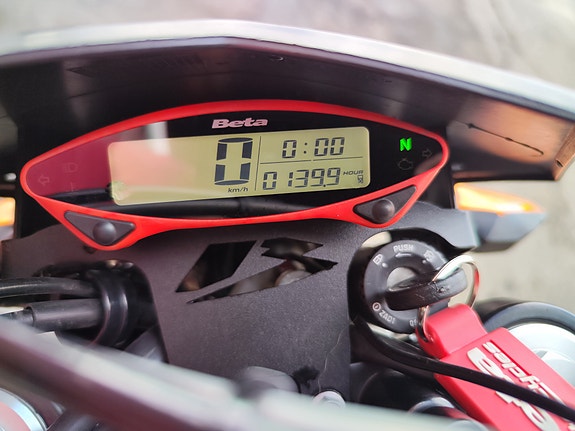 Beta RR 125 Motard 4T LC 4 of 4