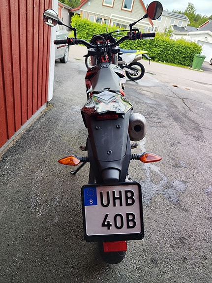 Beta RR 125 Motard 4T LC 2 of 4