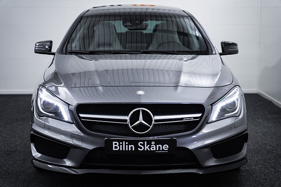 Mercedes-Benz CLA45 6 of 29