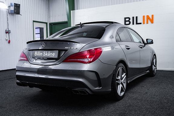 Mercedes-Benz CLA45 14 of 29