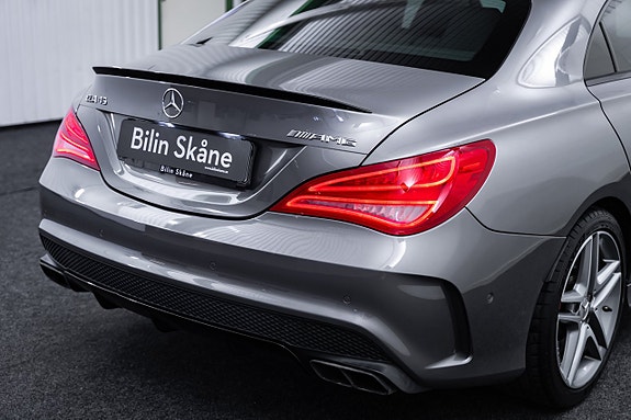 Mercedes-Benz CLA45 15 of 29