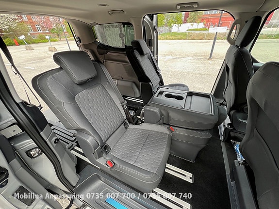 Ford E-Custom Tourneo 26 of 30