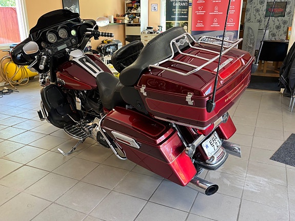 Harley-Davidson Electra Glide Ultra Classic 1.6 7 of 14