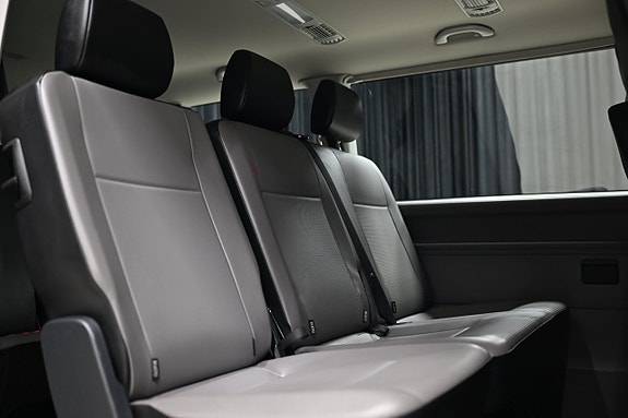 Volkswagen Caravelle 13 of 30