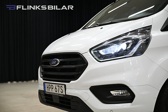 Ford Transit Custom 11 of 26