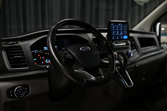 Ford Transit Custom 12 of 26