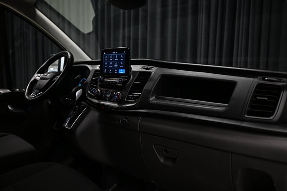 Ford Transit Custom 24 of 26