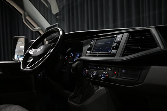 Volkswagen Transporter 28 of 29